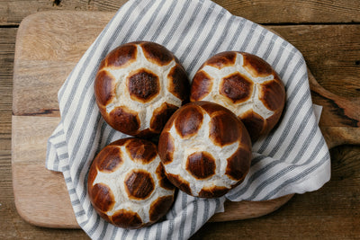 Bavarian Pretzel Buns (4-pack)